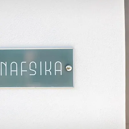 Nafsika Apt., Next To The Beach!