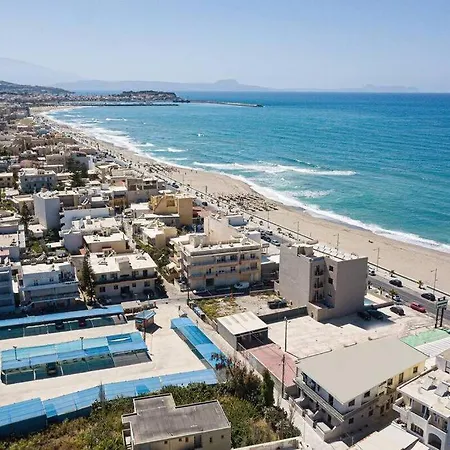 Nafsika Apt., Next To The Beach!