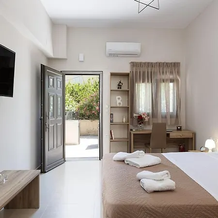 Nafsika Apt., Next To The Beach! Rethymno