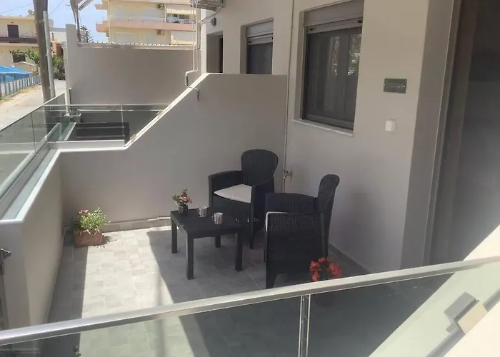 Nafsika Apt., Next To The Beach!