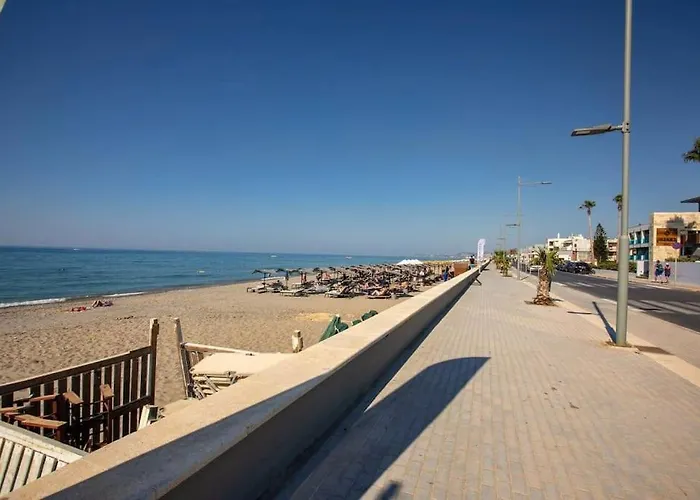 Nafsika Apt., Next To The Beach!