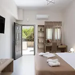 Nafsika Apt., Next To The Beach! Réthimno