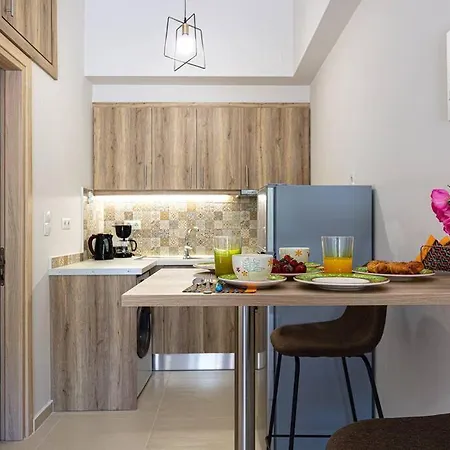 Nafsika Apt., Next To The Beach! Retimno